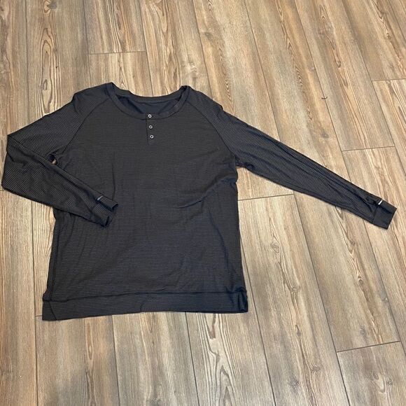 Lululemon Men’s Long Sleeve Striped Henley - Picture 1 of 6